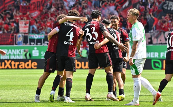 03 05 2026 Soccer Season 2025 2026 2 Soccer Bundesliga Derby Frankenderby 32 Matchday SpVgg Greuther Fürth Kleeblatt 1 FC Nürnberg FCN Club Sportfoto Zink MeZi xmexzix DFL regulations prohibit any use of photographs as image sequences and or quasi video only for editorial use Torjubel Jubel Freude nach Treffer Tor Torschuß zum 1 1 durch Fabio Gruber 4, 1 FC Nürnberg FCN Felix Klaus 30, SpVgg Greuther Fürth enttäuscht Enttäuschung