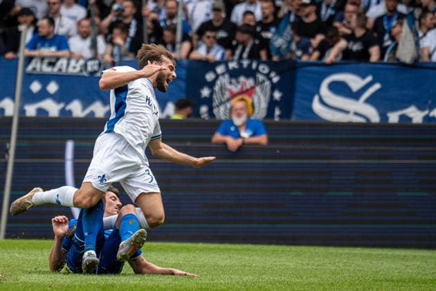 03 05 2026, xdaymx, Fussball 2 Bundesliga, Karlsruher SC SV Darmstadt 98 Killian Corredor SV Darmstadt 98 gets hard knocked over by Nicolai Rapp Karlsruher SC DFL DFB REGULATIONS PROHIBIT ANY USE OF PHOTOGRAPHS as IMAGE SEQUENCES and or QUASI VIDEO Karlsruhe