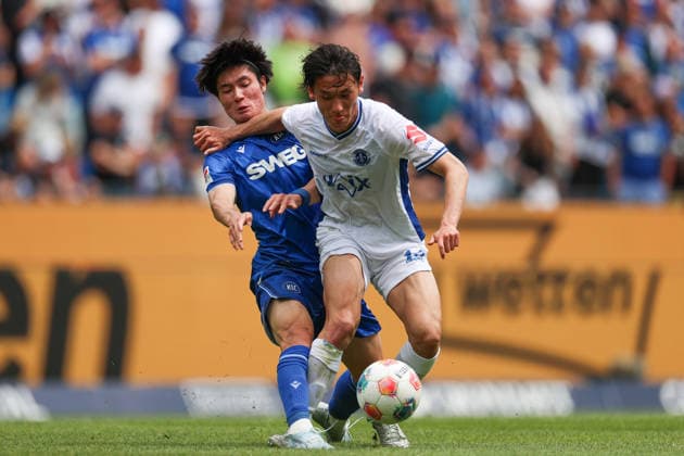 Hiroki Akiyama SV Darmstadt 98, 16 in duel with Shio Fukuda Karlsruher SC, 13 , Karlsruher SC vs SV Darmstadt 98, 2 Bundesliga, 32 Matchday, 2025 2026, 03 05 2026, DFL REGULATES PROHIBIT ANY USE OF PHOTOGRAPHS AS IMAGE SEQUENCES AND OR QUASI VIDEO, Karlsruher SC vs SV Darmstadt 98, 2 Bundesliga, 32 Matchday, 2025 2026, 03 05 2026 Karlsruhe Copyright: xEibner-Pressefoto JanxPrihodax EP_JPA