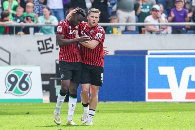 2 Bundesliga Hannover 96 SC Preußen Münster on 03 05 2026 at Heinz von Heiden Arena in Hannover Cheering, goal celebration, goal scorer Mustapha Bundu Shong Hames Hannover 7 celebrates after his goal for 2 to 2 with Benjamin Källman Kaellman Hannover 9 MH