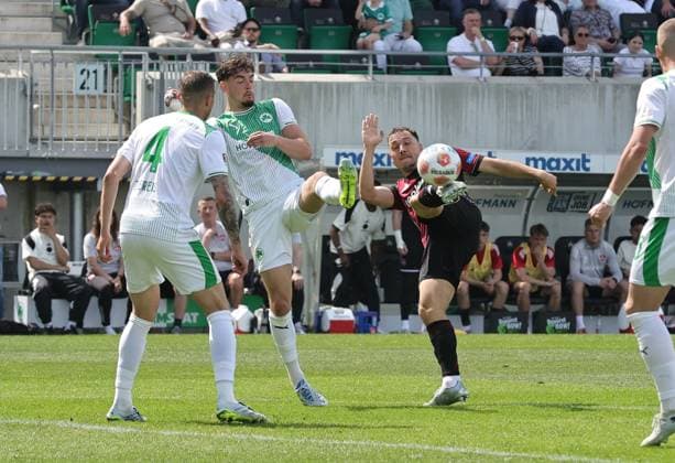 03 05 2026 Soccer Season 2025 2026 2 Soccer Bundesliga 32 Matchday SpVgg Greuther Fürth Kleeblatt 1 FC Nürnberg FCN Club Derby Frankenderby Sportfoto Zink DaMa xdaxmax DFL regulations prohibit any use of photographs as image sequences and or quasi video only for editorial use Julian Justvan 10, 1 FC Nürnberg FCN with shot on goal