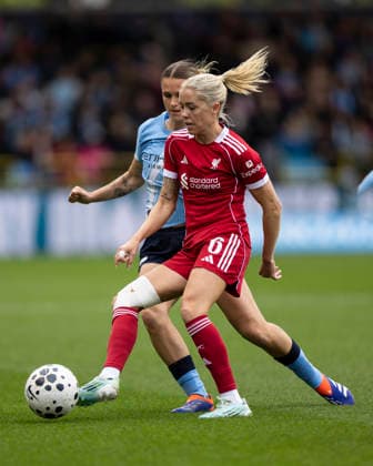 RECORD DATE NOT STATED 3rd May 2026; Joie Stadium, Manchester, England; Womens Super League Football, Manchester City versus Liverpool; Denise O Sullivan of Liverpool Women under pressure from Kerstin Casparji of Manchester City Women TimxWilliams