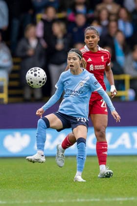 RECORD DATE NOT STATED 3rd May 2026; Joie Stadium, Manchester, England; Womens Super League Football, Manchester City versus Liverpool; Yui Hasegawa of Manchester City Women with her eye on the ball TimxWilliams
