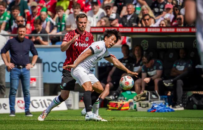 Germany Soccer 2 Bundesliga 2025 2026, Matchday 32 Hannover 96 vs Preußen Münster Heinz von Heiden Arena Stadion Hannover Shin Yamada Preußen Münster, 9 Boris Tomiak Hannover 96, 3 Hannover Copyright: xAymanxAlahmedx