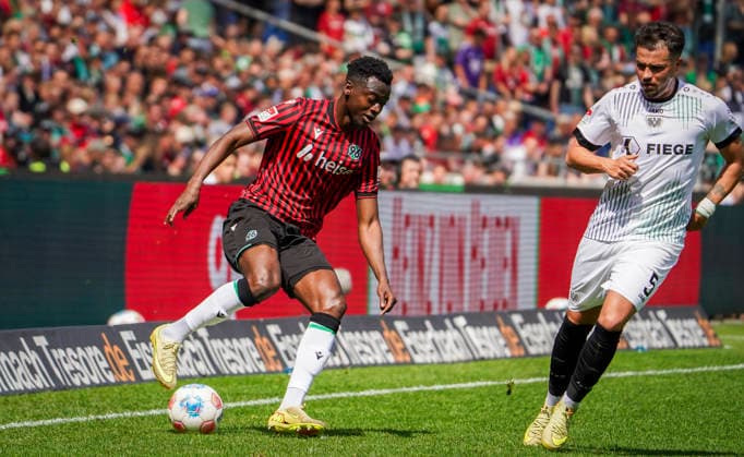 Germany Soccer 2 Bundesliga 2025 2026, Matchday 32 Hannover 96 vs Preußen Münster Heinz von Heiden Arena Stadion Hannover on the ball Mustapha Bundu Hannover 96, 7 Hannover Copyright: xAymanxAlahmedx