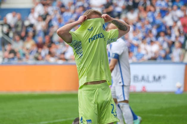03 05 2026, xgox, Fußball 2 Bundesliga 1 FC Magdeburg Hertha BSC Berlin emspor, v l Marten Winkler Hertha, 22 enttaeuscht, schaut enttaeuscht, niedergeschlagen, disappointed DFL DFB REGULATIONS PROHIBIT ANY USE OF PHOTOGRAPHS as IMAGE SEQUENCES and or QUASI VIDEO Magdeburg