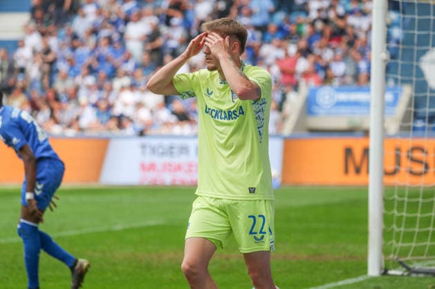 03 05 2026, xgox, Fußball 2 Bundesliga 1 FC Magdeburg Hertha BSC Berlin emspor, v l Marten Winkler Hertha, 22 enttaeuscht, schaut enttaeuscht, niedergeschlagen, disappointed DFL DFB REGULATIONS PROHIBIT ANY USE OF PHOTOGRAPHS as IMAGE SEQUENCES and or QUASI VIDEO Magdeburg