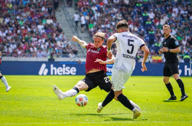 Germany Soccer 2 Bundesliga 2025 2026, Matchday 32 Hannover 96 vs Preußen Münster Heinz von Heiden Arena Stadion Hannover Stefan Teitur ÖžorÃ°arson Stefan Teitur Thordarson Hannover 96, 23 Yassine Bouchama Preußen Münster, 5 Hannover Copyright: xAymanxAlahmedx