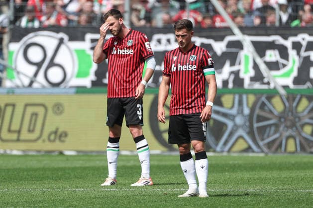 2 Bundesliga Hannover 96 SC Preußen Münster on 03 05 2026 in the Heinz von Heiden Arena in Hannover Boris Tomiak Hannover 3 and Enzo Leopold Hannover 8 dissatisfied, disappointed, disappointed, dejected MH