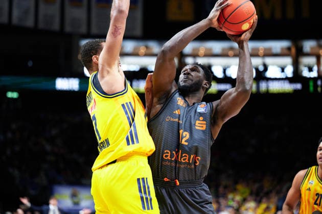 Amadou Sow Niners Chemnitz, 12 , Norris Agbakoko Alba Berlin, 17 , GER, ALBA Berlin vs Chemnitz 99ers, Basketball Men, easy Credit BBL, Season 2025 2026, 32 Matchday, 03 05 2026 GER, ALBA Berlin vs Chemnitz 99ers, Basketball Men, easy Credit BBL, Season 2025 2026, 32 Matchday, 03 05 2026 Berlin Copyright: xClaudiusxRauch,xEibner-Pressefotox xClaudiusxRauchx EP_CRH