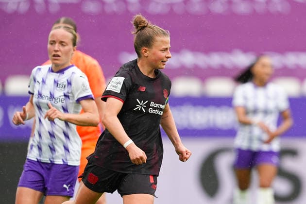 03 05 2026, xydrx, Women, Soccer, 1 Women Bundesliga, SGS Essen Bayer 04 Leverkusen, Season 2025 2026, Stadion an der Hafenstraße Goal celebration after the goal to 3 0 for Bayer 04 Leverkusen by scorer Kristin Koegel Bayer 04 Leverkusen, 11 DFB regulations prohibit any use of photographs as image sequences and or quasi video Copyright: HMBxMedia YannisxDreimann