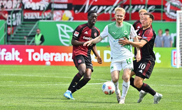 03 05 2026 Soccer Season 2025 2026 2 Soccer Bundesliga Derby Frankenderby 32 Matchday SpVgg Greuther Fürth Kleeblatt 1 FC Nürnberg FCN Club Sportfoto Zink MeZi xmexzix DFL regulations prohibit any use of photographs as image sequences and or quasi video only for editorial use Jomaine Consbruch 14, SpVgg Greuther Fürth Rabby Nzingoula 22, 1 FC Nürnberg FCN, left Julian Justvan 10, 1 FC Nürnberg FCN, right