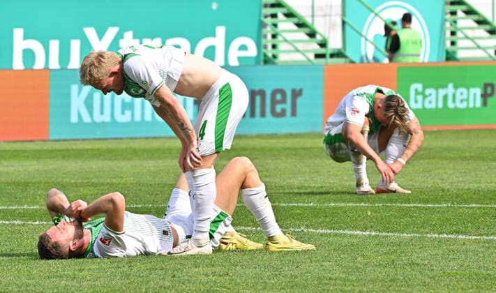 03 05 2026 Soccer Season 2025 2026 2 Soccer Bundesliga Derby Frankenderby 32 Matchday SpVgg Greuther Fürth Kleeblatt 1 FC Nürnberg FCN Club Sportfoto Zink MeZi xmexzix DFL regulations prohibit any use of photographs as image sequences and or quasi video only for editorial use Dennis Srbeny 7, SpVgg Greuther Fürth, lying Jomaine Consbruch 14, SpVgg Greuther Fürth Felix Klaus 30, SpVgg Greuther Fürth, right disappointed Disappointment after the end of the match