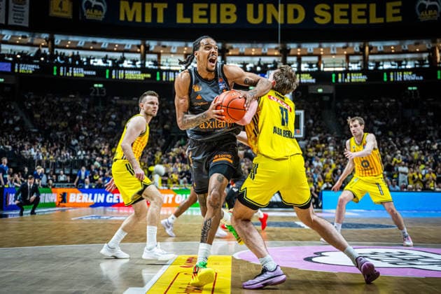 Basketball Berlin 03 05 2026 Season 2025 2026 EasyCredit BBL 1 Bundesliga Men, Men Alba Berlin NINERS Chemnitz Kevin Yebo Chemnitz, No 00 Moses Wood Alba Berlin, No 11
