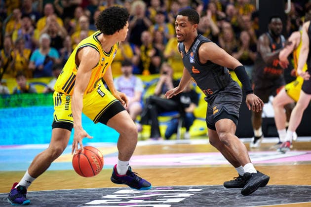 Jack Kayil Alba Berlin, 07 , Eric Washington Niners Chemnitz, 33 , GER, ALBA Berlin vs Chemnitz 99ers, Basketball Men, easy Credit BBL, Season 2025 2026, 32 Matchday, 03 05 2026 GER, ALBA Berlin vs Chemnitz 99ers, Basketball Men, easy Credit BBL, Season 2025 2026, 32 Matchday, 03 05 2026 Berlin Copyright: xClaudiusxRauch,xEibner-Pressefotox xClaudiusxRauchx EP_CRH
