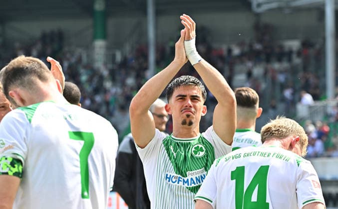 03 05 2026 Soccer Season 2025 2026 2 Soccer Bundesliga Derby Frankenderby 32 Matchday SpVgg Greuther Fürth Kleeblatt 1 FC Nürnberg FCN Club Sportfoto Zink MeZi xmexzix DFL regulations prohibit any use of photographs as image sequences and or quasi video only for editorial use Aaron Keller 16, SpVgg Greuther Fürth disappointed Disappointment after the end of the match