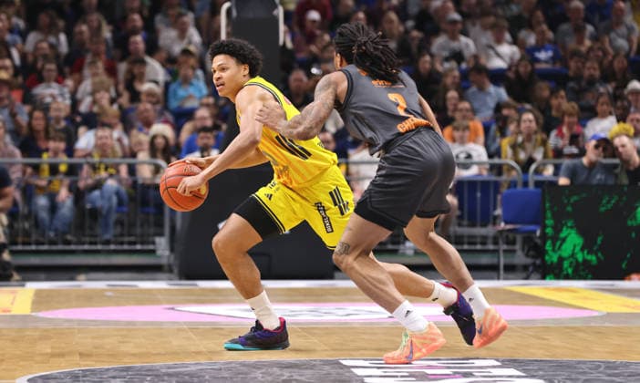 Jack Kayil on the ball, Nike Sibande duel Game scene Action Sport Basketball BBL Bundesliga Men 32 Matchday Season 2025 2026 03 05 2026 ALBA Berlin vs Niners Chemnitz 99ers