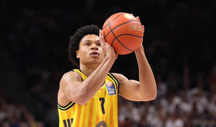 Jack Kayil on the ball during free throw action upper body Sport Basketball BBL Bundesliga Men 32 Matchday Season 2025 2026 03 05 2026 ALBA Berlin vs Niners Chemnitz 99ers