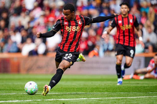 3rd May 2026, Bournemouth, Dorset, England; Premier League Football, AFC Bournemouth versus Crystal Palace; Eli Junior Kroupi of Bournemouth takes a shot on goal KamilxKrella