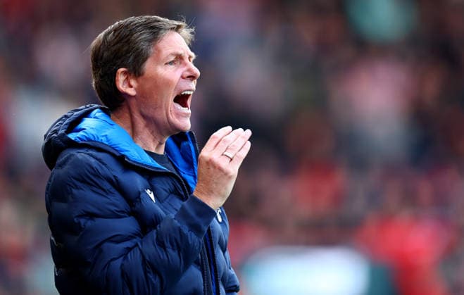 Crystal Palace Manager Oliver Glasner. AFC Bournemouth v Crystal Palace, Premier League, Football, Vitality Stadium, Bournemouth , UK - 03 May 2026Bournemouth Vitality Stadium United Kingdom EDITORIAL USE ONLY No use with unauthorised audio, video, data, fixture lists, club league logos or live services. Online in-match use limited to 120 images, no video emulation. No use in betting, games or single club league player publications. Copyright: xJamesxMarsh Shutterstockx 16854586bk