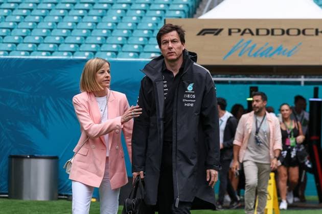 Team Principal Toto Wolff Mercedes AMG Petronas with his wife Susie, Grand Prix of Miami, Motorsport, Men, Formula 1, Race, 03 05 2026 Miami Florida USA Copyright: xkolbert-press ChristianxKolbertx