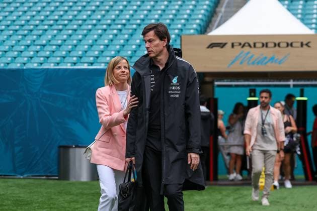 Team Principal Toto Wolff Mercedes AMG Petronas with his wife Susie, Grand Prix of Miami, Motorsport, Men, Formula 1, Race, 03 05 2026 Miami Florida USA Copyright: xkolbert-press ChristianxKolbertx