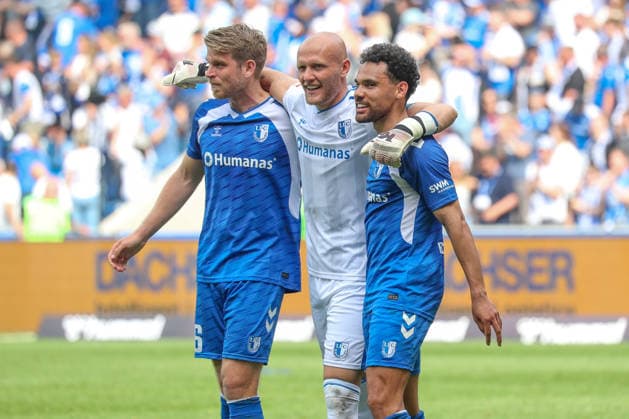 03 05 2026, xgox, Fußball 2 Bundesliga 1 FC Magdeburg Hertha BSC Berlin emspor, v l Marcus Mathisen Magdeburg, 16 , Dominik Reimann Magdeburg, 1 , Herbert Bockhorn Magdeburg, 7 Jubel über den Sieg, Jubel nach Spielende DFL DFB REGULATIONS PROHIBIT ANY USE OF PHOTOGRAPHS as IMAGE SEQUENCES and or QUASI VIDEO Magdeburg