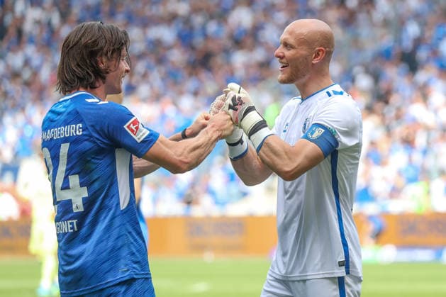 03 05 2026, xgox, Fußball 2 Bundesliga 1 FC Magdeburg Hertha BSC Berlin emspor, v l Jean Hugonet Magdeburg, 24 , Dominik Reimann Magdeburg, 1 Jubel über den Sieg, Jubel nach Spielende DFL DFB REGULATIONS PROHIBIT ANY USE OF PHOTOGRAPHS as IMAGE SEQUENCES and or QUASI VIDEO Magdeburg