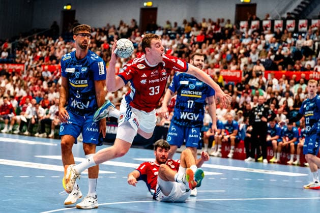 03 05 2026, xdobgx, Handball Daikin HBL, Handball Sport Verein Hamburg HSV TVB Stuttgart v l Moritz Sauter Handball Sport Verein Hamburg, 33 throwing, in action, throwing Hamburg