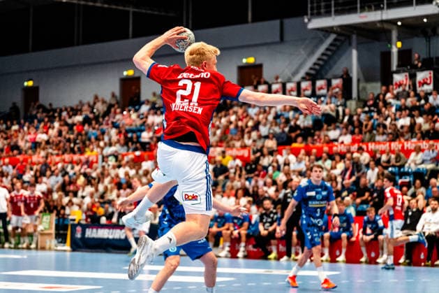 03 05 2026, xdobgx, Handball Daikin HBL, Handball Sport Verein Hamburg HSV TVB Stuttgart v l Frederik Bo Andersen Handball Sport Verein Hamburg, 21 throwing, in action, throwing Hamburg