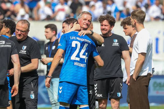 03 05 2026, xgox, Soccer 2 Bundesliga 1 FC Magdeburg Hertha BSC Berlin emspor, f l Jean Hugonet Magdeburg, 24 and Petrik Sander Magdeburg, coach cheering about the victory, cheering after the match DFL DFB REGULATIONS PROHIBIT ANY USE OF PHOTOGRAPHS as IMAGE SEQUENCES and or QUASI VIDEO Magdeburg