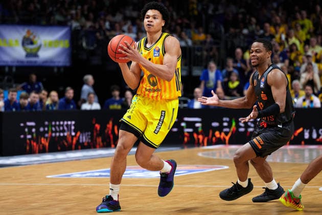 Eric Washington Niners Chemnitz, 33 , Jack Kayil Alba Berlin, 07 , GER, ALBA Berlin vs Chemnitz 99ers, Basketball Men, easy Credit BBL, Season 2025 2026, 32 Matchday, 03 05 2026 GER, ALBA Berlin vs Chemnitz 99ers, Basketball Men, easy Credit BBL, Season 2025 2026, 32 Matchday, 03 05 2026 Berlin Copyright: xClaudiusxRauch,xEibner-Pressefotox xClaudiusxRauchx EP_CRH