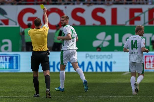 Yellow card from Referee Soeren Storks for Doni Arifi 28 Spvgg Greuther Fuerth , SpVgg Greuther Fuerth vs 1 FC Nuernberg, Football, Men, 2 Bundesliga, DFL, Season 2025 2026, 32 Matchday, Second round, 03 05 2026 DFB regulations prohibit any use of photographs as image sequences and or quasi video Fuerth Bayern Germany Copyright: xkolbert-press MartinxAgüerax
