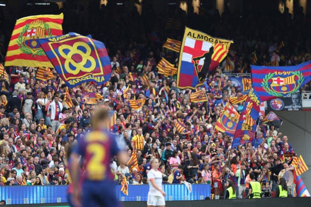 BARCELONA, SPAIN, MAY 3: FC Barcelona, Barca fans celebrate a goal scored by Salma Paralluelo (7 FC Barcelona) during the UEFA Womens Champions League match between FC Barcelona and Bayern Munich at Spotify Camp Nou on May 3rd, 2026 in Barcelona, Spain (Photo by Alexander Canillas Sports Press Photo)  Copyright: xAlexanderxCanillas SPPx Sportspressphoto_SPR140884