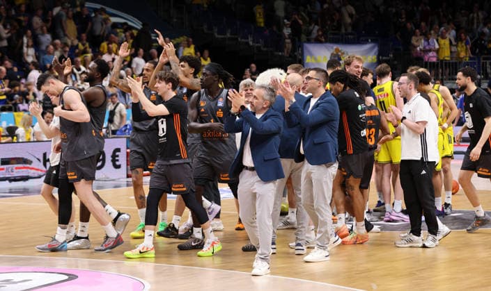 Chemnitz team cheers after the end of the game Joy Emotion Sport Basketball BBL Bundesliga Men 32 Matchday Season 2025 2026 03 05 2026 ALBA Berlin vs Niners Chemnitz 99ers