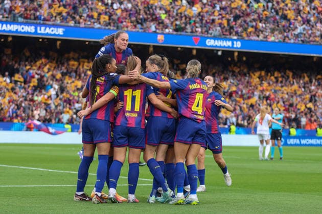 BARCELONA, SPAIN, MAY 3: FC Barcelona, Barca players celebrate after a goal scored by Alexia Putellas (11 FC Barcelona) during the UEFA Womens Champions League match between FC Barcelona and Bayern Munich at Spotify Camp Nou on May 3rd, 2026 in Barcelona, Spain (Photo by Alexander Canillas Sports Press Photo)  Copyright: xAlexanderxCanillas SPPx Sportspressphoto_SPR140935
