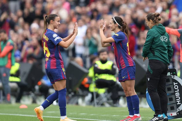 BARCELONA, SPAIN, MAY 3: Clara Serrajordi (16 FC Barcelona, Barca is substituted by Aitana Bonmati (14 FC Barcelona) during the UEFA Womens Champions League match between FC Barcelona and Bayern Munich at Spotify Camp Nou on May 3rd, 2026 in Barcelona, Spain (Photo by Alexander Canillas Sports Press Photo)  Copyright: xAlexanderxCanillas SPPx Sportspressphoto_SPR140953