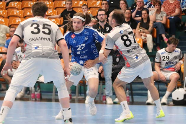 03 05 2026 Handball Men 2025 2026 2 Handball Bundesliga 30 Matchday Dessau Roßlauer HV 06 TV Großwallstadt Anhalt Arena Dessau Mika Schüler Dessau, 23, blue prevails against Maxim Schalles Großwallstadt, 87, white Dessau Roßlau Sachsen Anhalt Germany