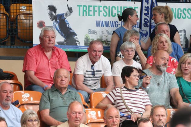 03 05 2026 Handball Men 2025 2026 2 Handball Bundesliga 30 Matchday Dessau Roßlauer HV 06 TV Großwallstadt Anhalt Arena Dessau Ex DRHV Coach Uwe Jungandreas EHV Aue, top row, second from left watches the match in the Anhalt Arena Dessau Roßlau Saxony Anhalt Germany