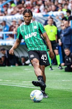 Armand Lauriente (Sassuolo) during the italian soccer Serie A match US Sassuolo vs Ac Milan at Mapei Stadium in Reggio Emilia, Italy on May 03, 2026 during US Sassuolo vs AC Milan, Italian soccer Serie A match in Reggio Emilia, Italy, May 03 2026  Copyright: xLucaxDiliberto IPAxSportx xipa-agency.netx xx IPA_74408537 IPA_Agency_IPA74408537