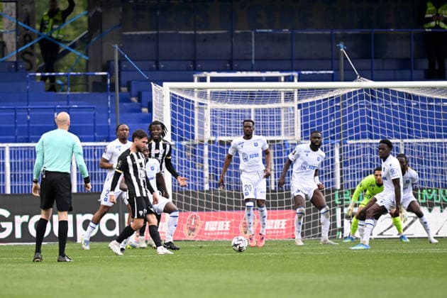 AJ Auxerre v Angers SCO - Ligue 1 McDonald s 2025 2026 21 Jordan LEFORT (sco) during the Ligue 1 McDonald s match between Auxerre and Angers at Stade Abbe Deschamps on May 3, 2026 in Auxerre, France. Auxerre France  Copyright: xFEPx 776348374