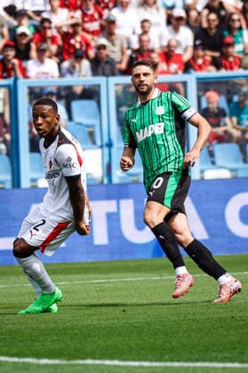 Domenico Berardi (Sassuolo) scores the gol of 1-0 during the italian soccer Serie A match US Sassuolo vs Ac Milan at Mapei Stadium in Reggio Emilia, Italy on May 03, 2026 during US Sassuolo vs AC Milan, Italian soccer Serie A match in Reggio Emilia, Italy, May 03 2026  Copyright: xLucaxDiliberto IPAxSportx xipa-agency.netx xx IPA_74408536 IPA_Agency_IPA74408536