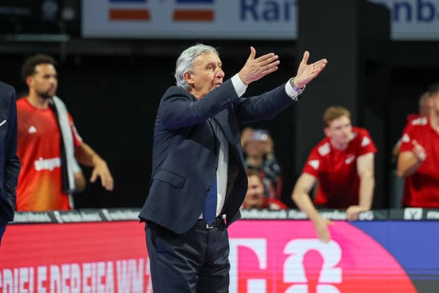 Svetislav Pesic FC Bayern Basketball, Head Coach gesticulates, GER, FC Bayern Basketball vs Rasta Vechta, Basketball, easycredit Basketball Bundesliga, 32 Matchday, Season 2025 2026, 03 05 2026, GER, FC Bayern Basketball vs Rasta Vechta, Basketball, easycredit Basketball Bundesliga, 32 Matchday, Season 2025 2026, 03 05 2026 Munich Copyright: xEibner-Pressefoto JennixMaulx EP_JML