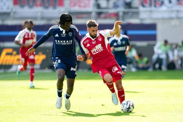 Paris FC v Stade Brestois 29 - Ligue 1 McDonald s 2025 2026 23 Rudy Nzingoula MATONDO (pfc) - 10 Romain DEL CASTILLO (sb29) during the Ligue 1 McDonald s match between Paris FC and Brest at Stade Jean Bouin on May 3, 2026 in Paris, France. Paris France  Copyright: xFEPx 776348377
