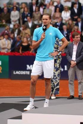 Alexander Zverev, of Germany to Jannik Sinner, of Italy, during their men s singles tennis final match at the Madrid Open tennis tournament in Madrid, Spain, Sunday, May 3, 2026 Cordon Press 