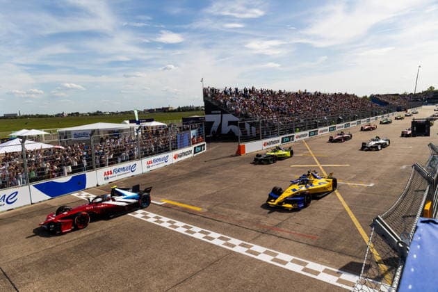2026 FORMULA E BERLIN ePRIX depart, start, 25 VERGNE Jean-Eric (fra), CitroÃ«n Racing Formula E Team, CitroÃ«n, action during the Berlin ePrix, 7th and 8th round of the 2025-26 ABB FIA Formula E World Championship, WM, Weltmeisterschaft on the Tempelhof Airport Street Circuit from May 1 to 3, 2026 in Berlin, Germany - BerlinGermany  Copyright: xDamienxDoumerguex