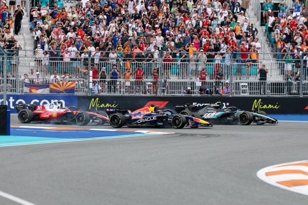 Start, Kimi Antonelli Mercedes AMG Petronas 12 , Max Verstappen Oracle Red Bull Racing 3 , Charles Leclerc Scuderia Ferrari HP 16 , Grand Prix of Miami, Motorsport, Men, Formula 1, Race, 03 05 2026 Miami Florida USA Copyright: xkolbert-press ChristianxKolbertx