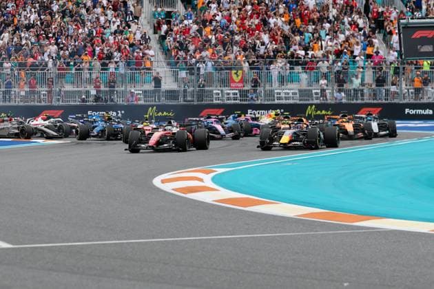 Start, Kimi Antonelli Mercedes AMG Petronas 12 , Max Verstappen Oracle Red Bull Racing 3 , Charles Leclerc Scuderia Ferrari HP 16 , Grand Prix of Miami, Motorsport, Men, Formula 1, Race, 03 05 2026 Miami Florida USA Copyright: xkolbert-press ChristianxKolbertx
