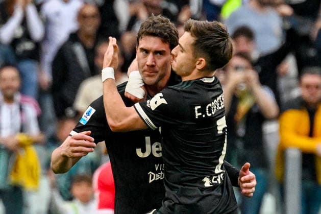 Juventus™ Dusan Vlahovic celebrates after scoring a goal for his team during the Serie A soccer match between Juventus and Hellas Verona at the Allianz Stadium in Turin, Italy - Sunday, May 03, 2026. - Soccer .  Copyright: xTanoxPecoraro LaPressex
