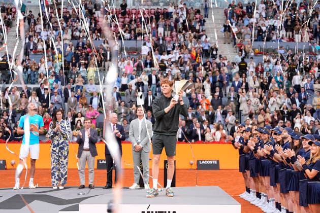 May 3, 2026, Madrid, Madrid, Spain: Jannik Sinner of Italy celebrates the victory with the trophy after winning against Alexander Zverev of Germany during the Men s Singles Final of Mutua Madrid Open 2026 at La Caja Magica on May 03, 2026 in Madrid, Spain. Mutua Madrid Open 2026 - Day 14  - ZUMAa181 20260503_zaa_a181_258 Copyright: xOscarxJ.xBarrosox